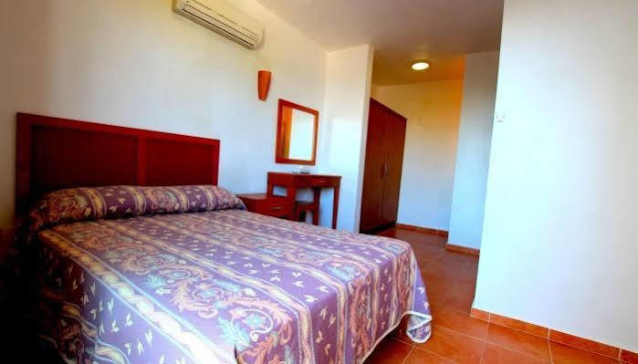 Hotel Arrecifes Costamaya มาอาอวล ภายนอก รูปภาพ