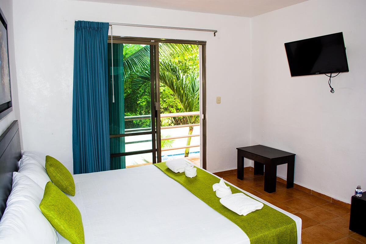 Hotel Arrecifes Costamaya มาอาอวล ภายนอก รูปภาพ